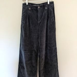 AMERICAN EAGLE wide leg dark blue corduroy pants Size 4S